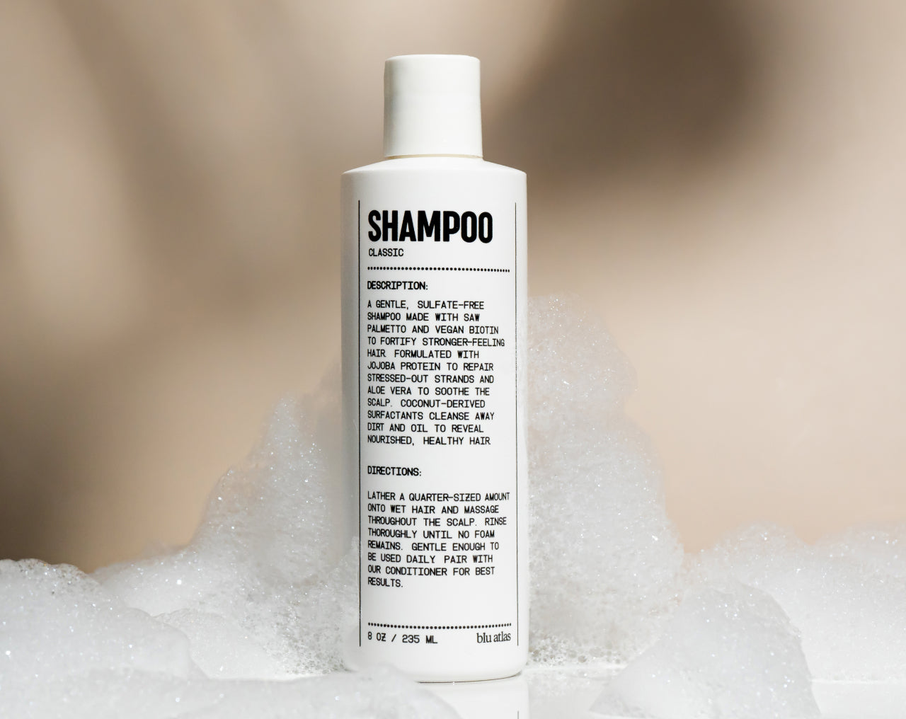 https://cdn.shopify.com/s/files/1/0614/5110/8581/files/Blu_Atlas_8oz_Shampoo_Classic_Scent_Hydrating_Natural_Shampoo_for_Men_foaming.jpg?v=1718910258