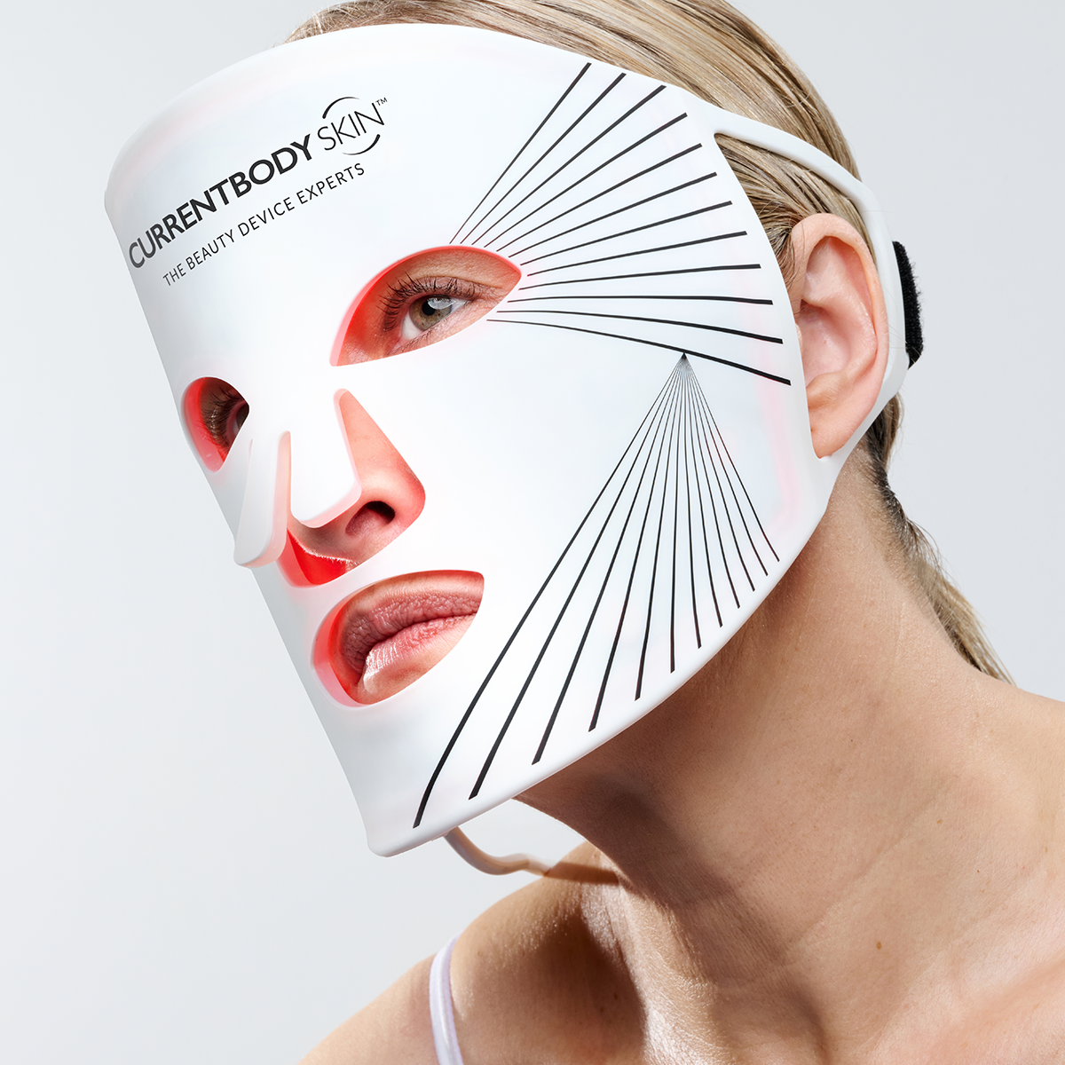 https://cdn.shopify.com/s/files/1/0016/0133/9461/files/Currentbody_skin_series1_led_light_therapy_mask_1_ce29211a-000e-4b75-948a-de2757e42497.png?v=1770390311